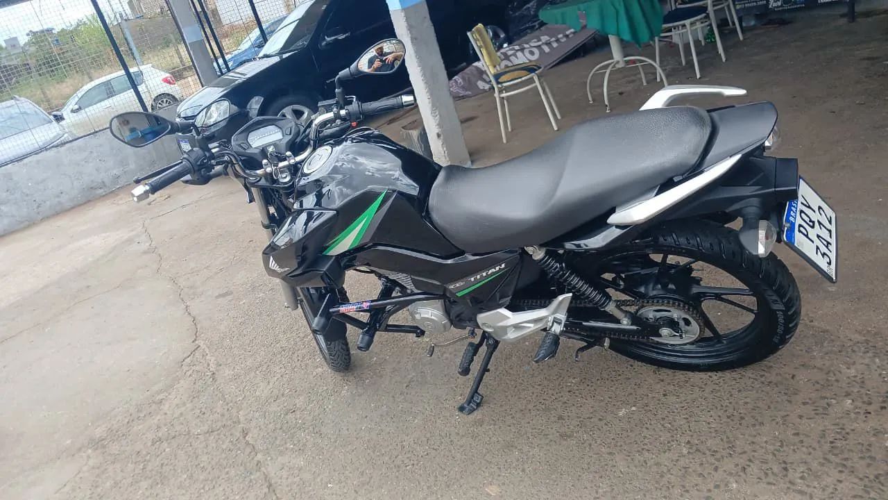 Titan 160