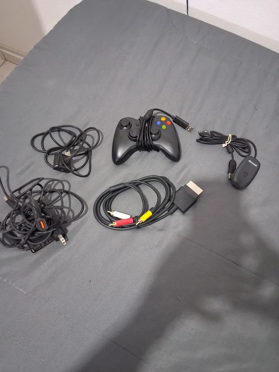 Vários items para Xbox e receptor Wireless 