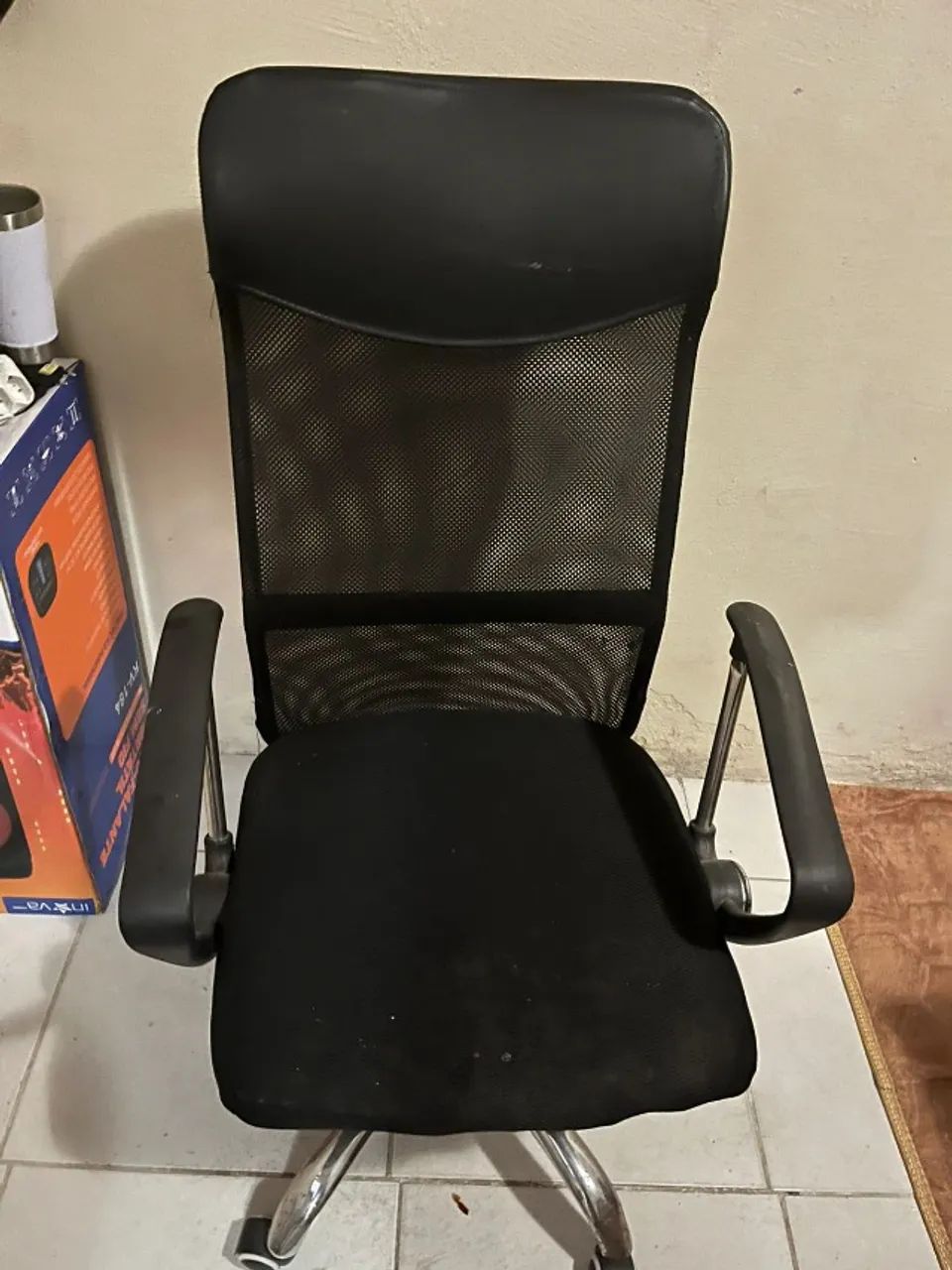 Cadeira para escritório em bom estado leia o anuncio