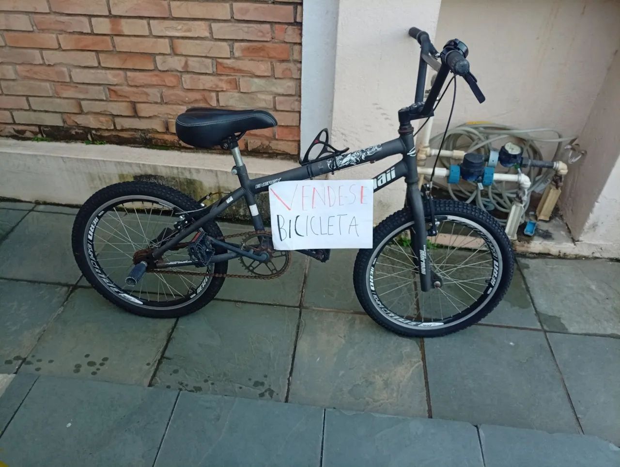 Vende-se bicicleta 