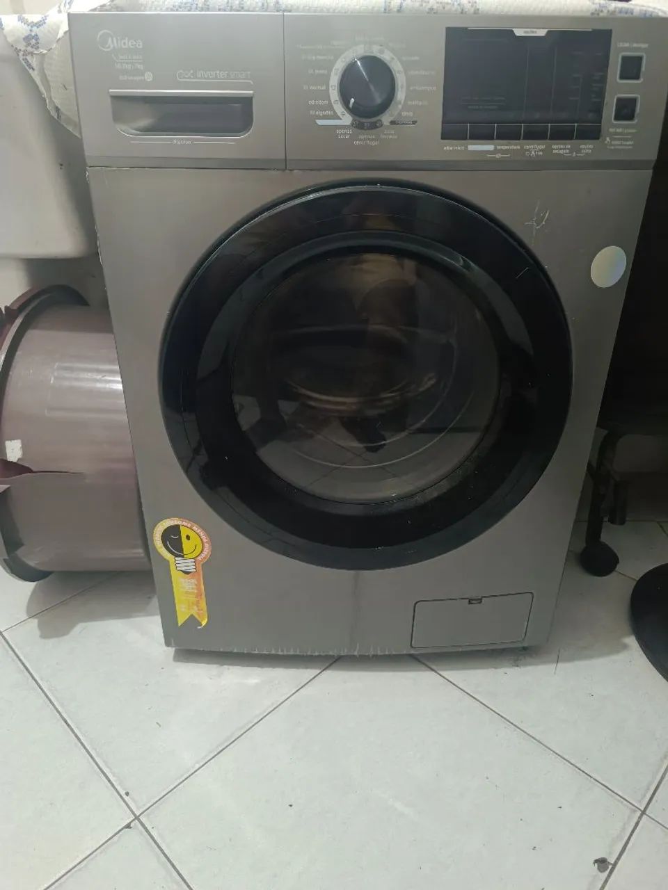 Máquina de lavar e seca
