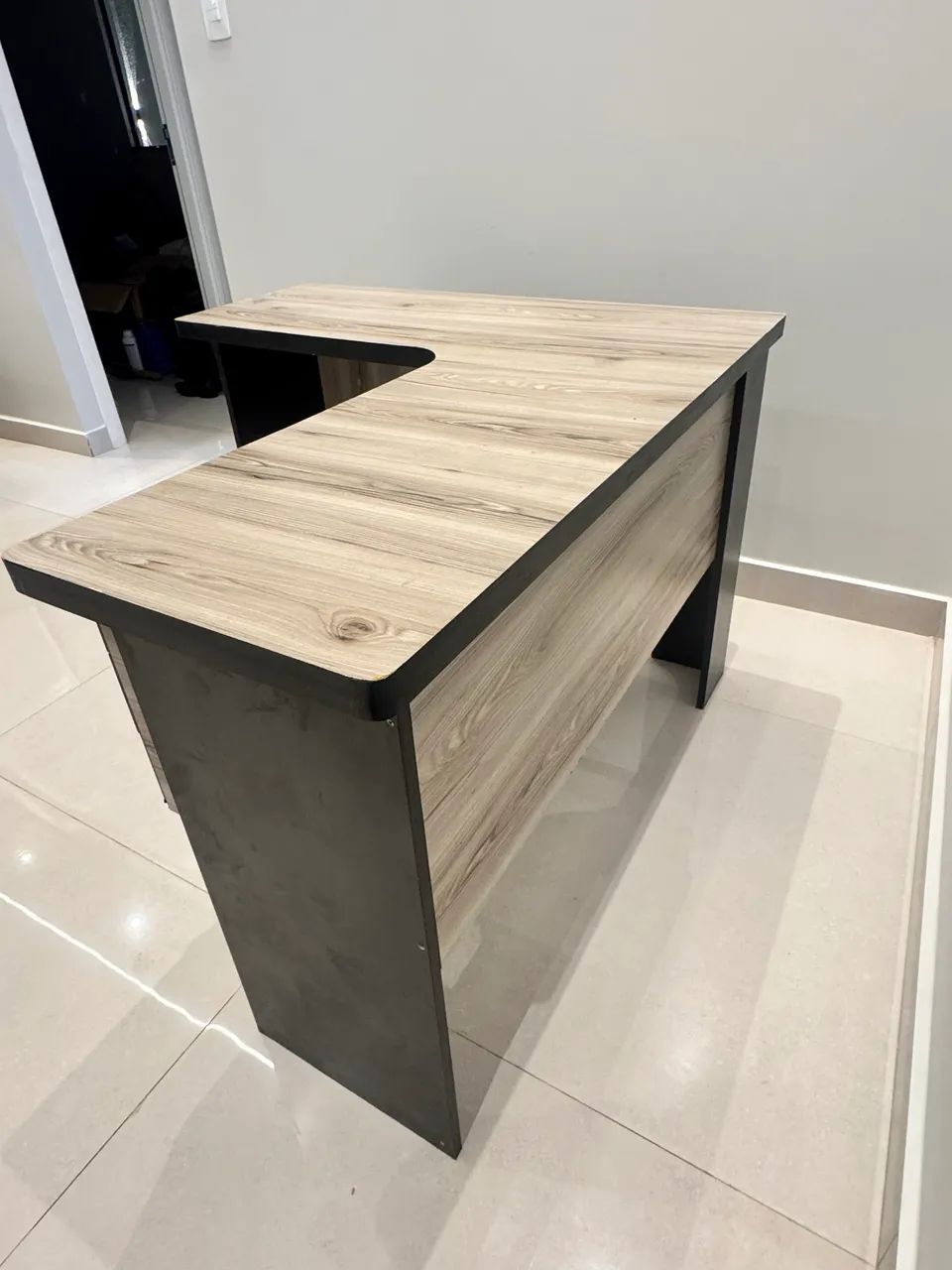 Mesa escritório em ?L? com 3 gavetas 100% MDF - Foto 3