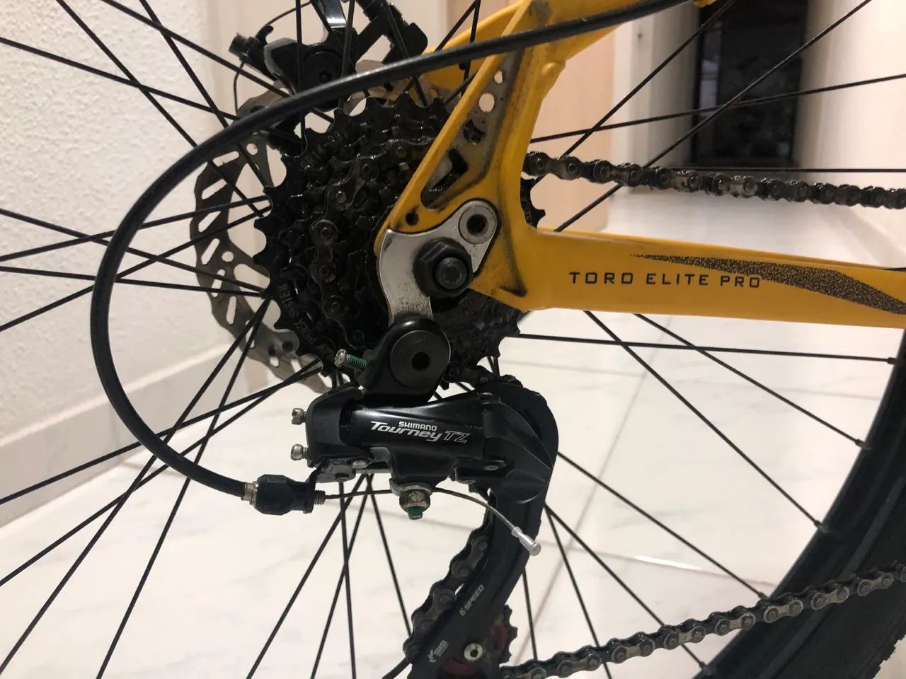 Bicicleta Colli Toro ara 29 como Nova  - Foto 4