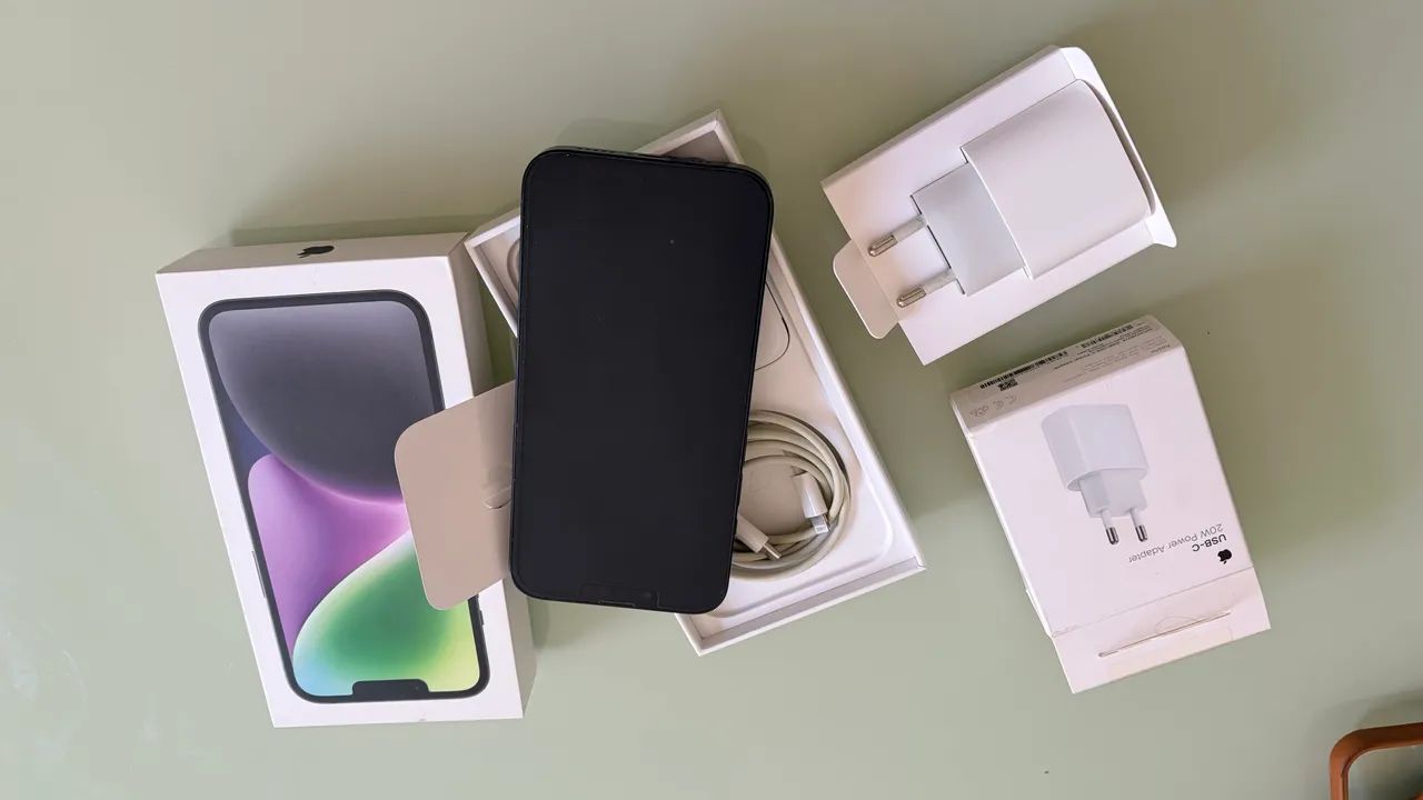 Vendo IPhone 14 novinho!