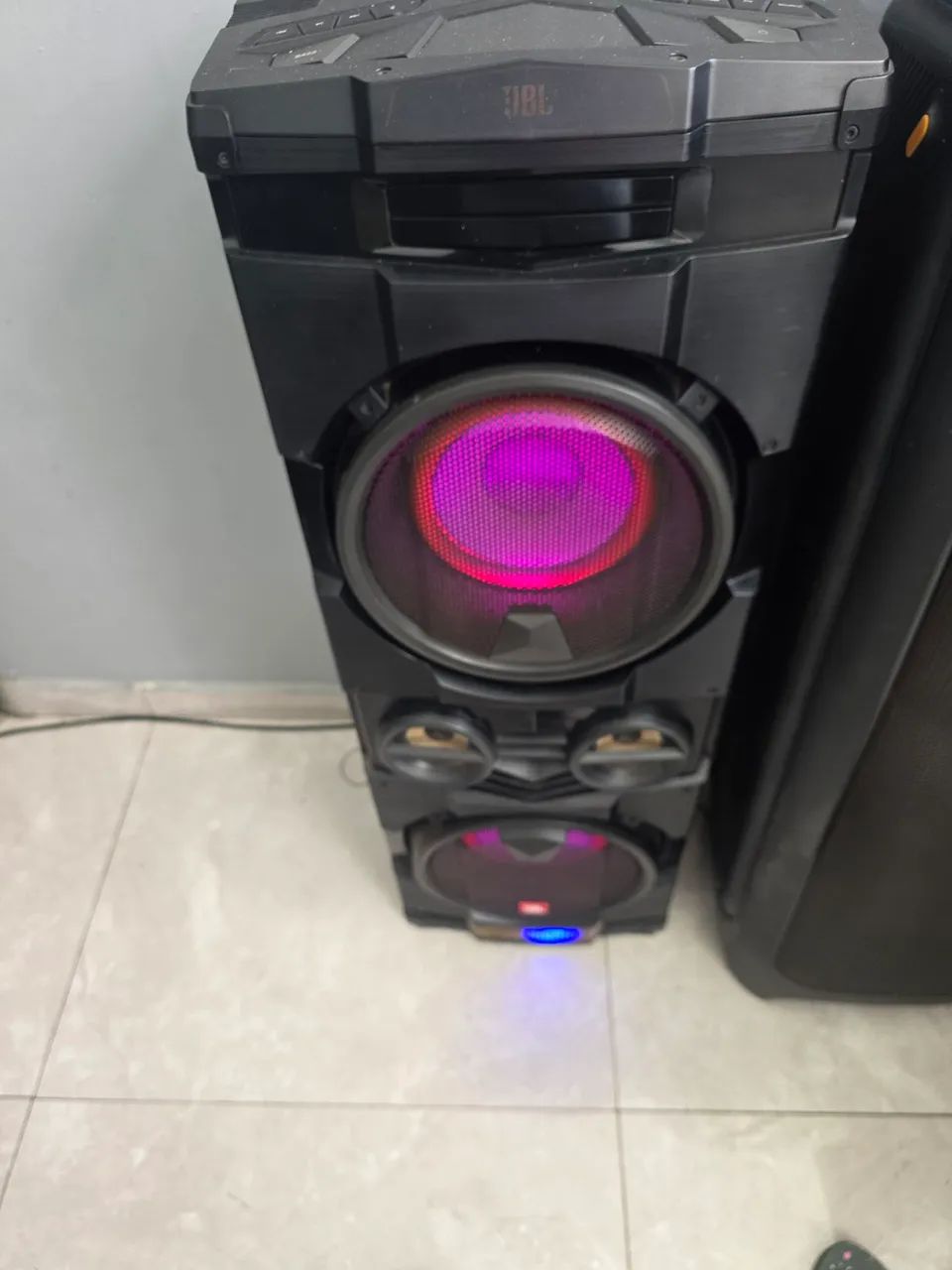 Vende caixa de som jbl  - Foto 2