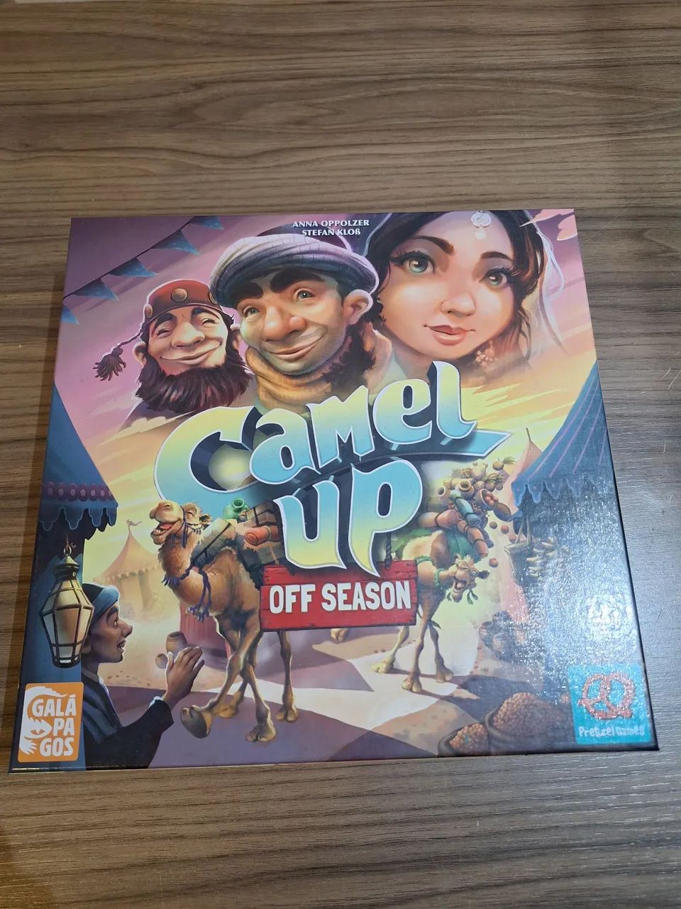 Jogo de tabuleiro: Camel up, off season.