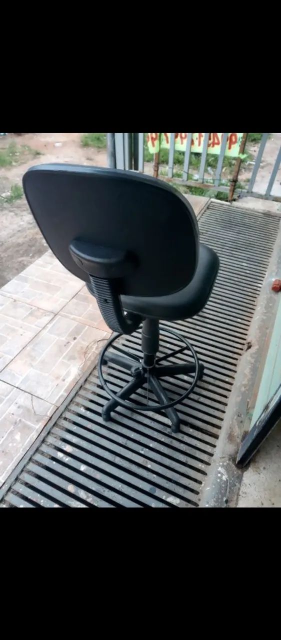 Cadeira Giratória com Elevação  - Foto 3