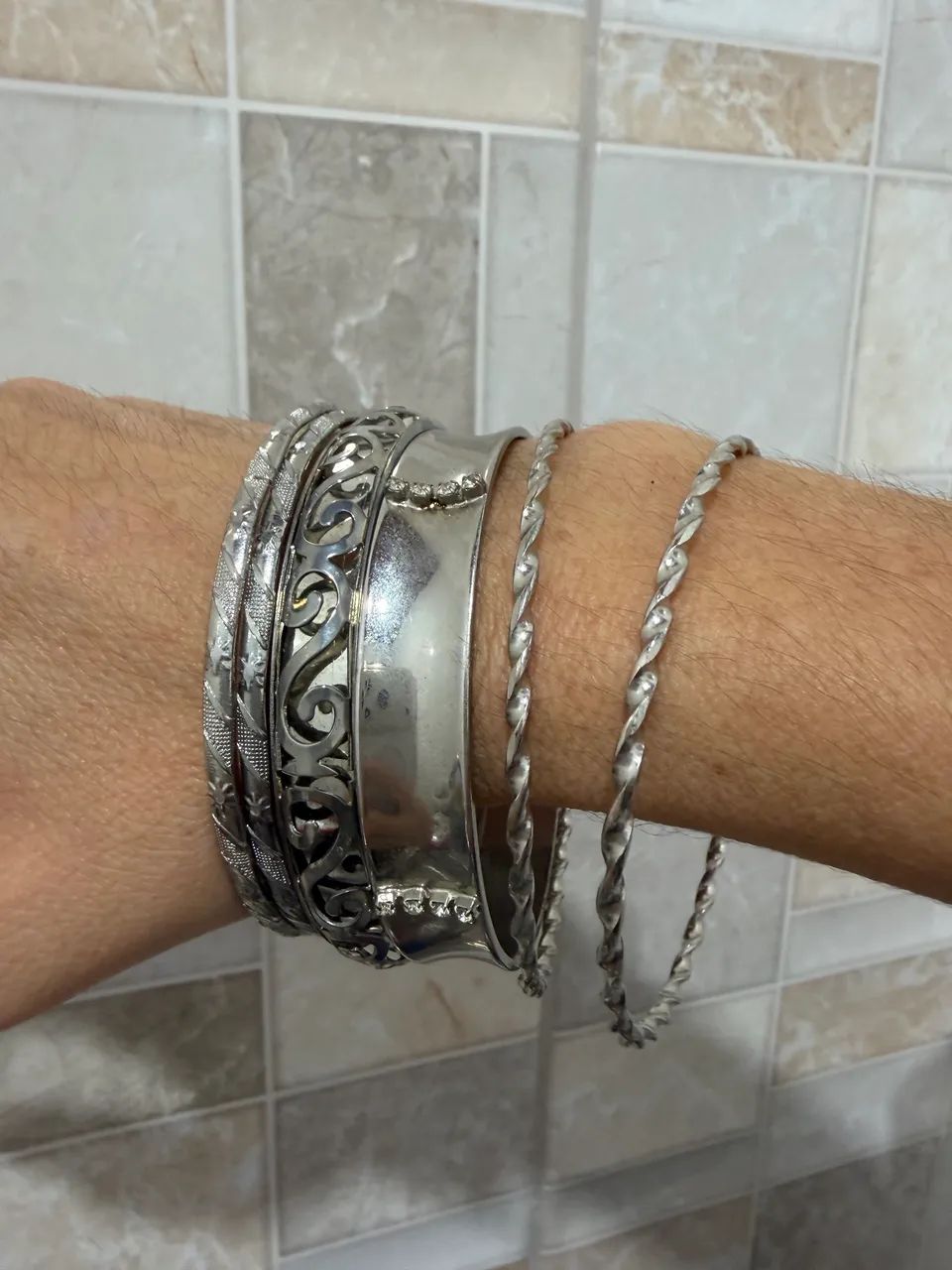 Conjunto de pulseiras e braceletes  - Foto 4