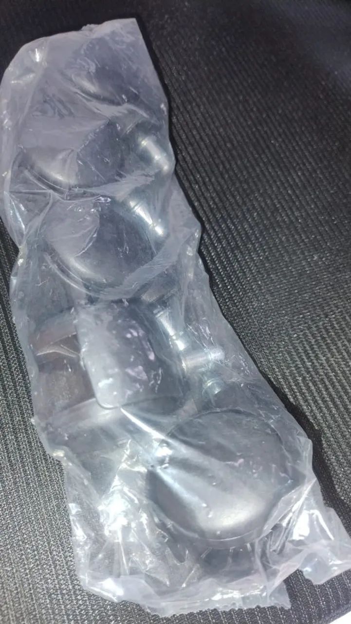  Cadeira ergonomia Genebra - Preta  - Foto 4