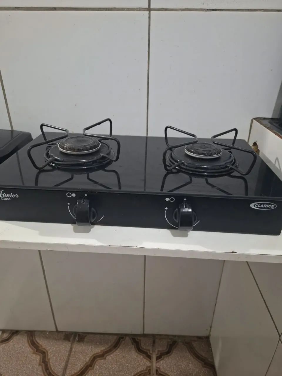 Vendo Eletrônicos, Geladeira e Cama de Ferro com Colchão  - Foto 5