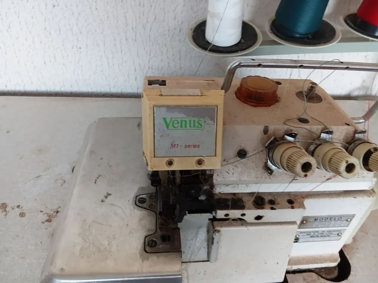 Maquina overloque - Foto 2