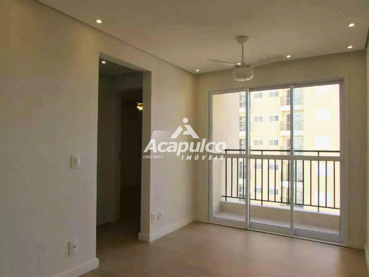Apartamento com 02 dormitórios para alugar no Cariobinha em Americana/SP.
