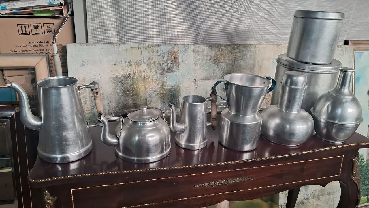 Bules e peças antigas em alumínio para servir ou decorar  - Foto 3