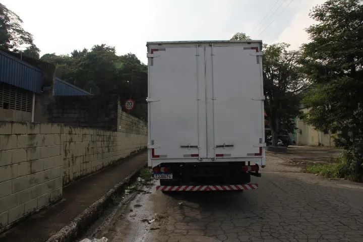 mercedes benz accelo 1017