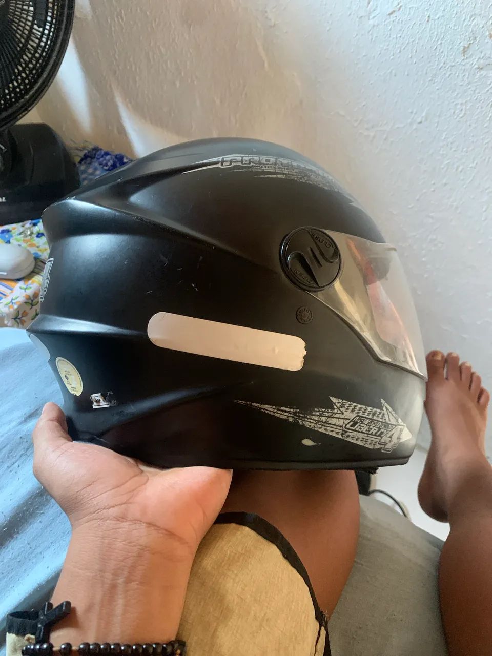 vendo esses dois capacetes - Foto 3