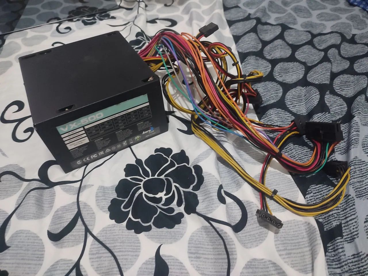 Vendo fonte de PC 500w  - Foto 3