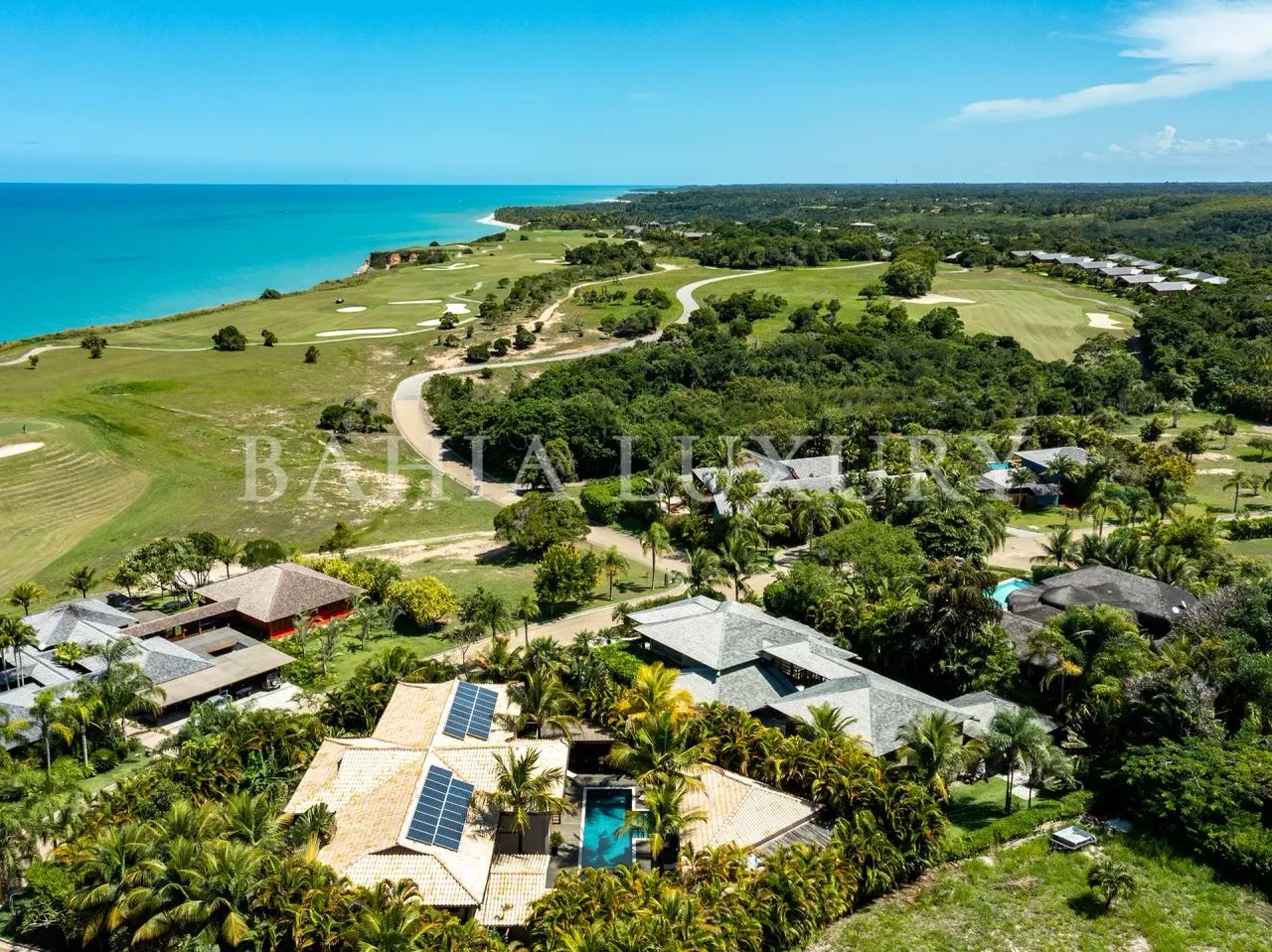 Casa de luxo Trancoso com 6 suítes e piscina