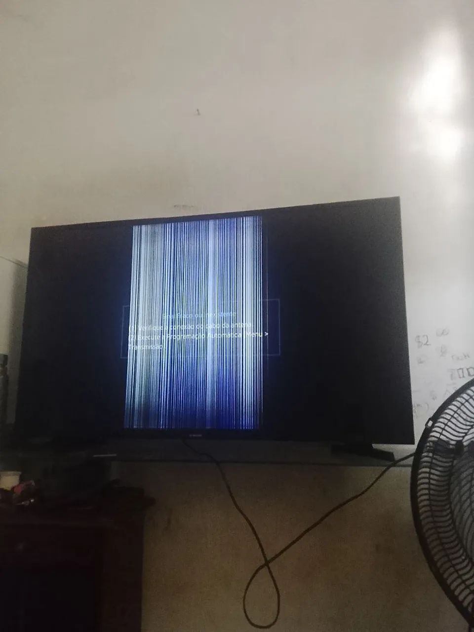 Tv smart 43 polegadas para concerto ou retirada de peça. Pegando tudo menos a Tela 