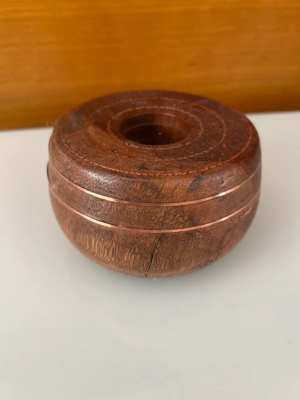 Porta velas artesanal em madeira com detalhe em cobre - Foto 5