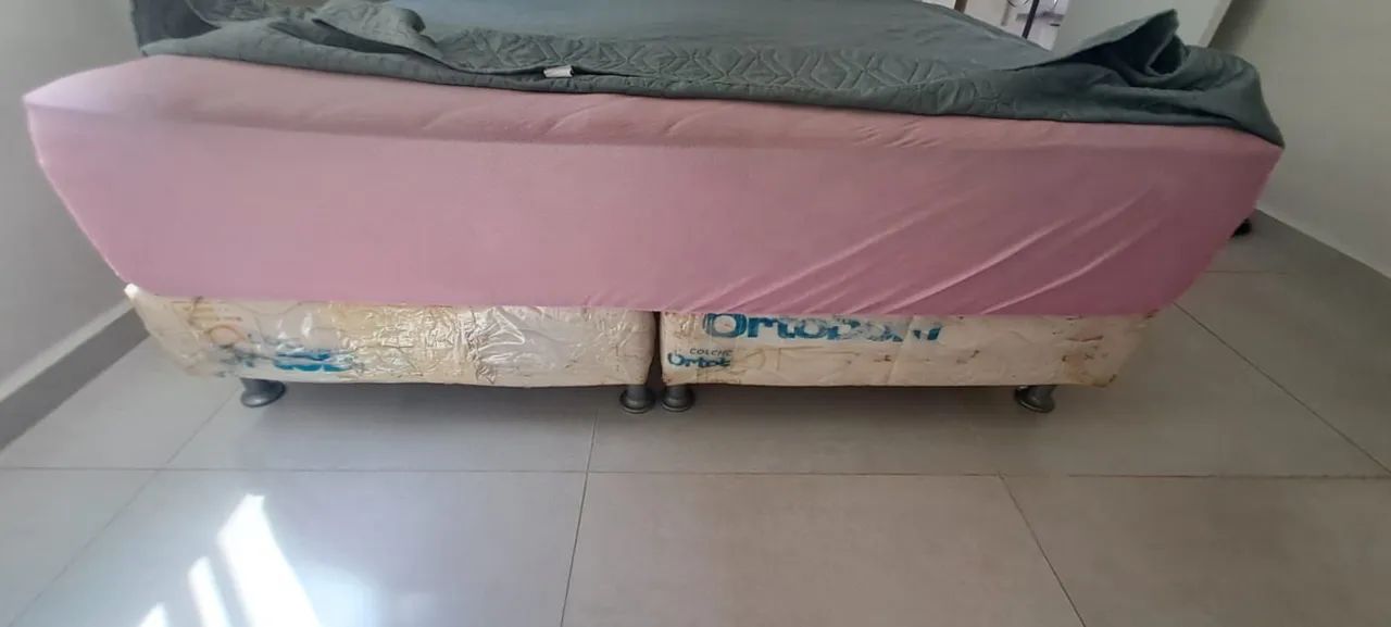 Cama casal box quenn size