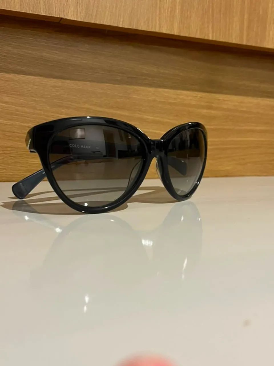 Óculos Cole Haan excelente estado  - Foto 2