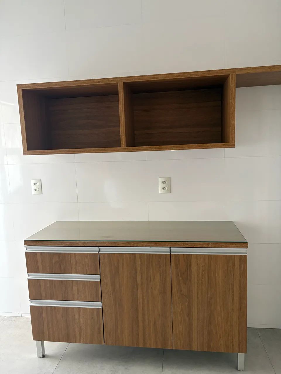 conjunto de móveis seminovos em mdf/compensado amadeirado