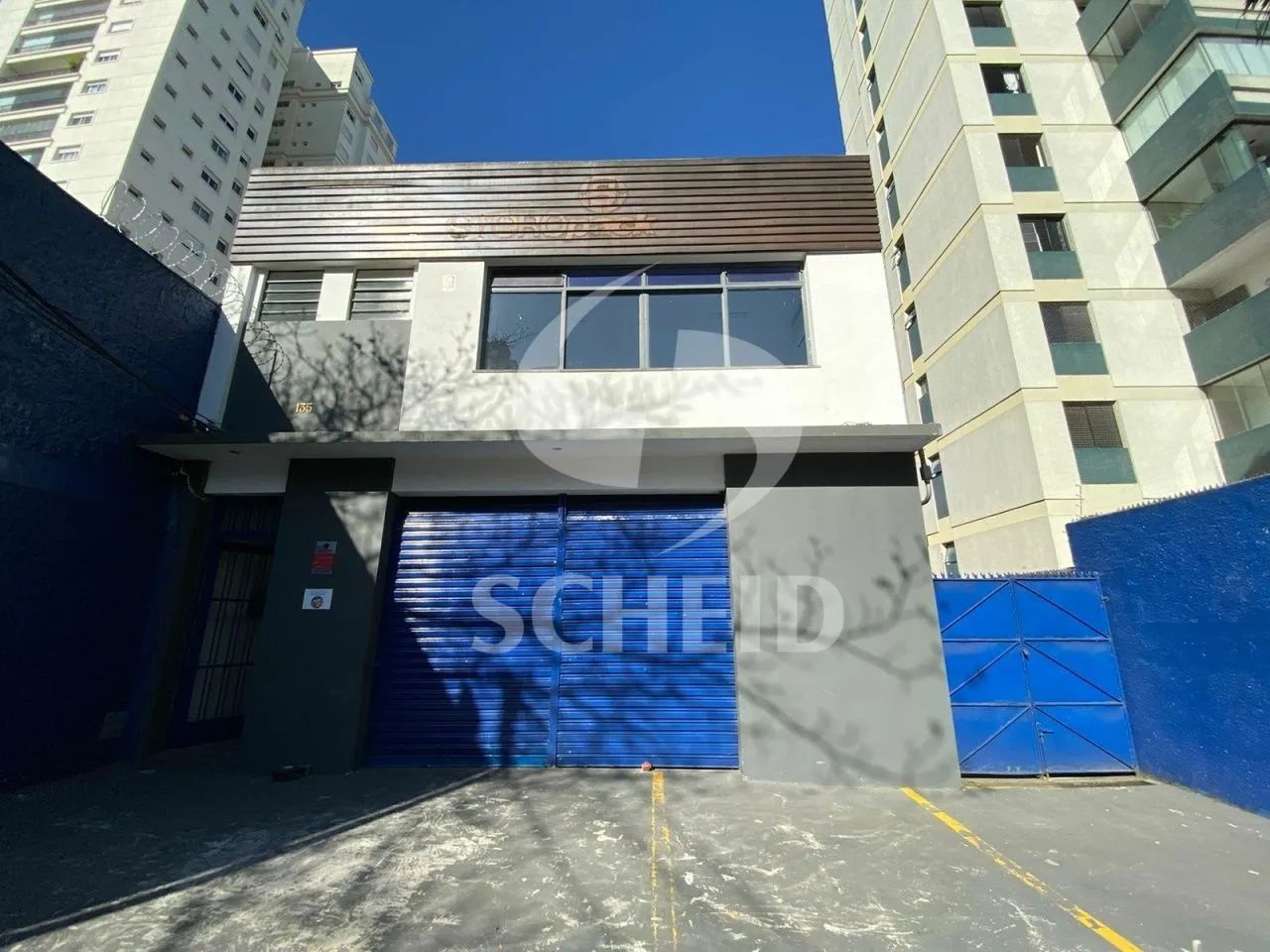 Galpão na Vila Mascote com 401m² e 4 vagas.