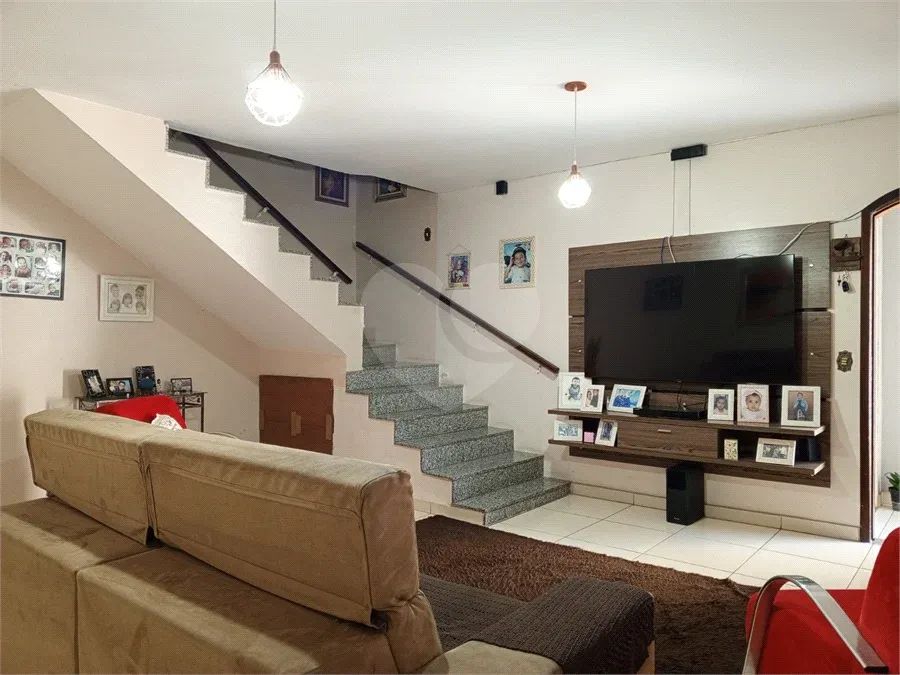 Casa em Aruja 3 Quartos 250m