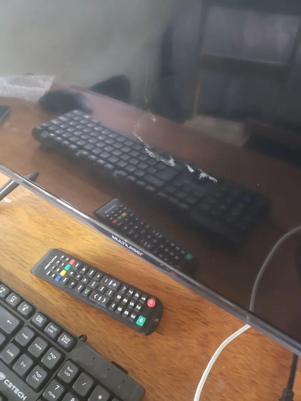 Tv monitor 24 polegadas e pequeno mais serve  - Foto 4