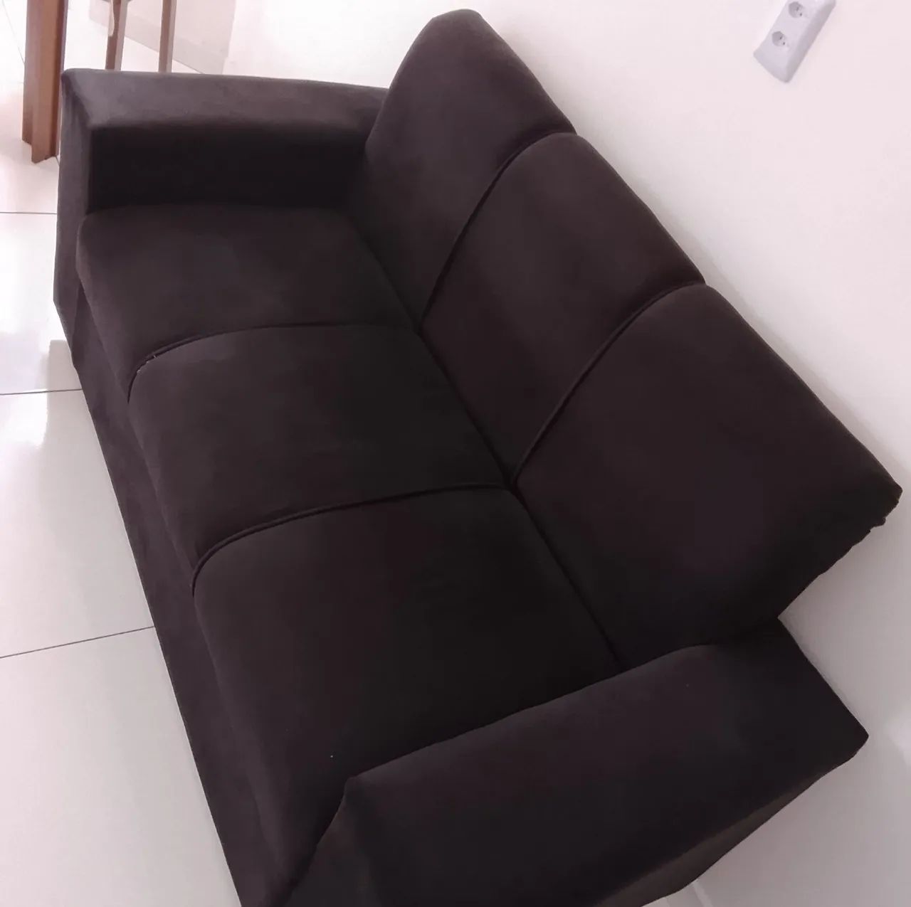 Sofá 3 lugares preto ( praticamente novo)