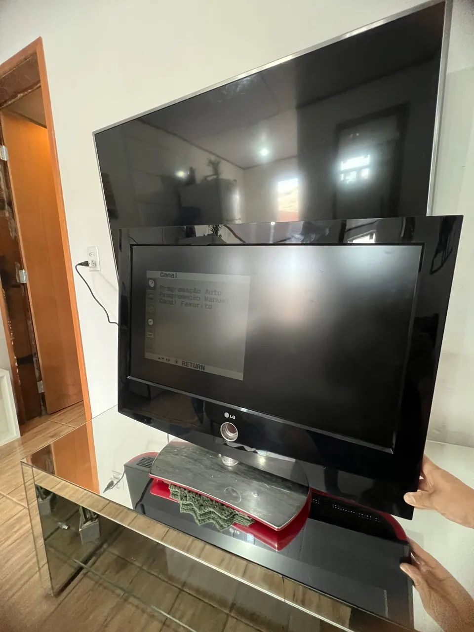 Vendo tv e suporte articulado  - Foto 2