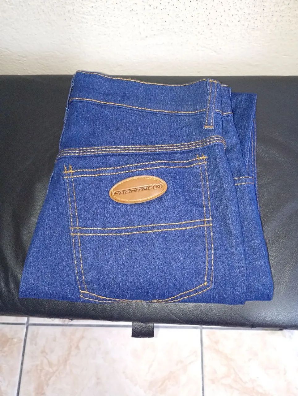 Calça nova nunca usada 38
