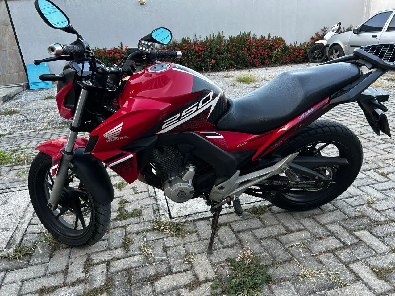 Vendo CB Twister 2016 