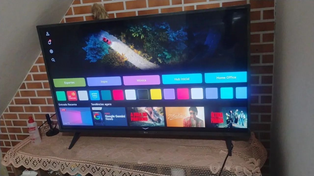 VENDO TV SMART 43 POLEGADAS LG 5MESES DE USO COM NOTA FISCAL E GARANTIA DE 2 ANOS