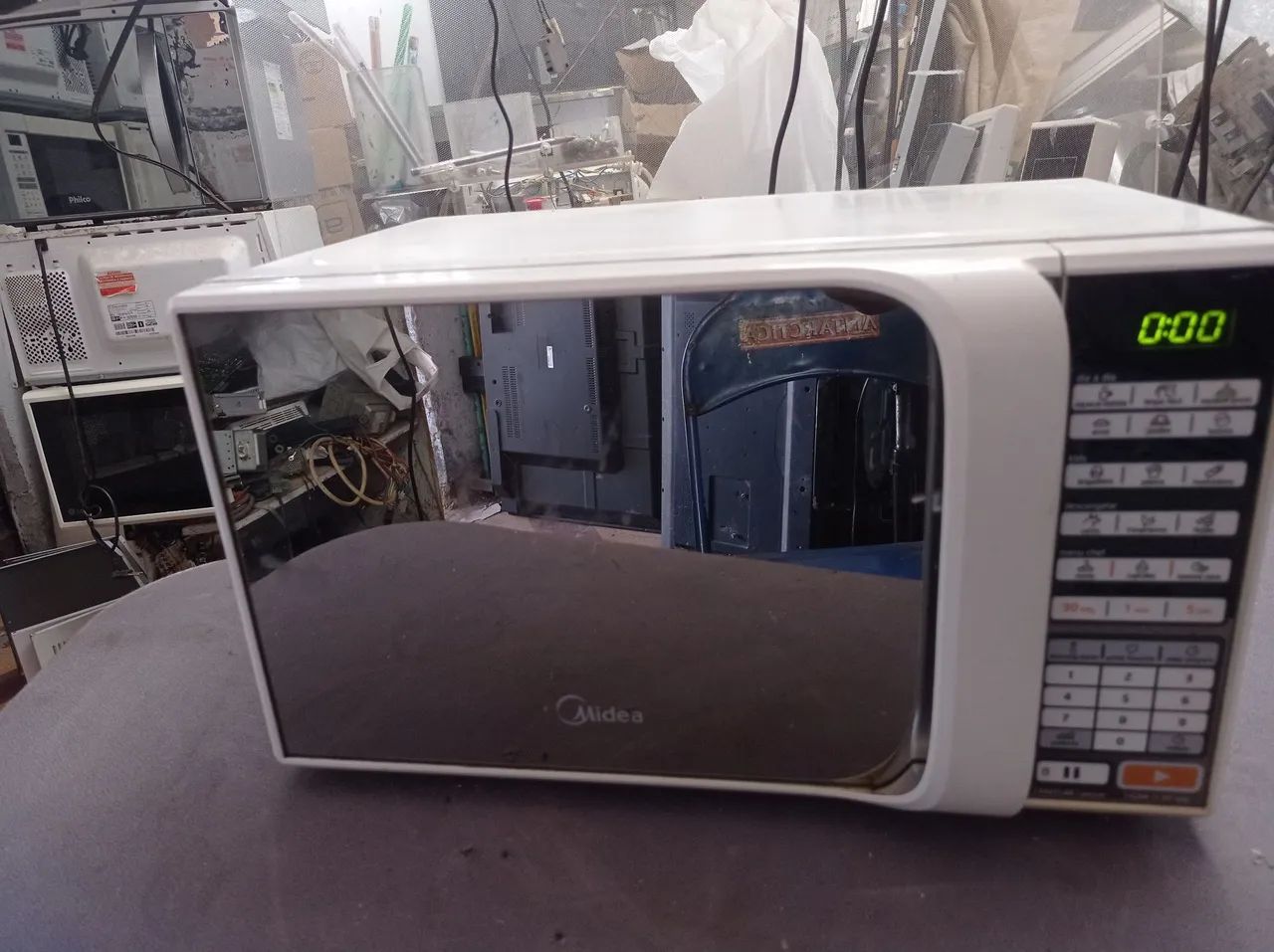 Microondas Midea 21 litros  - Foto 2