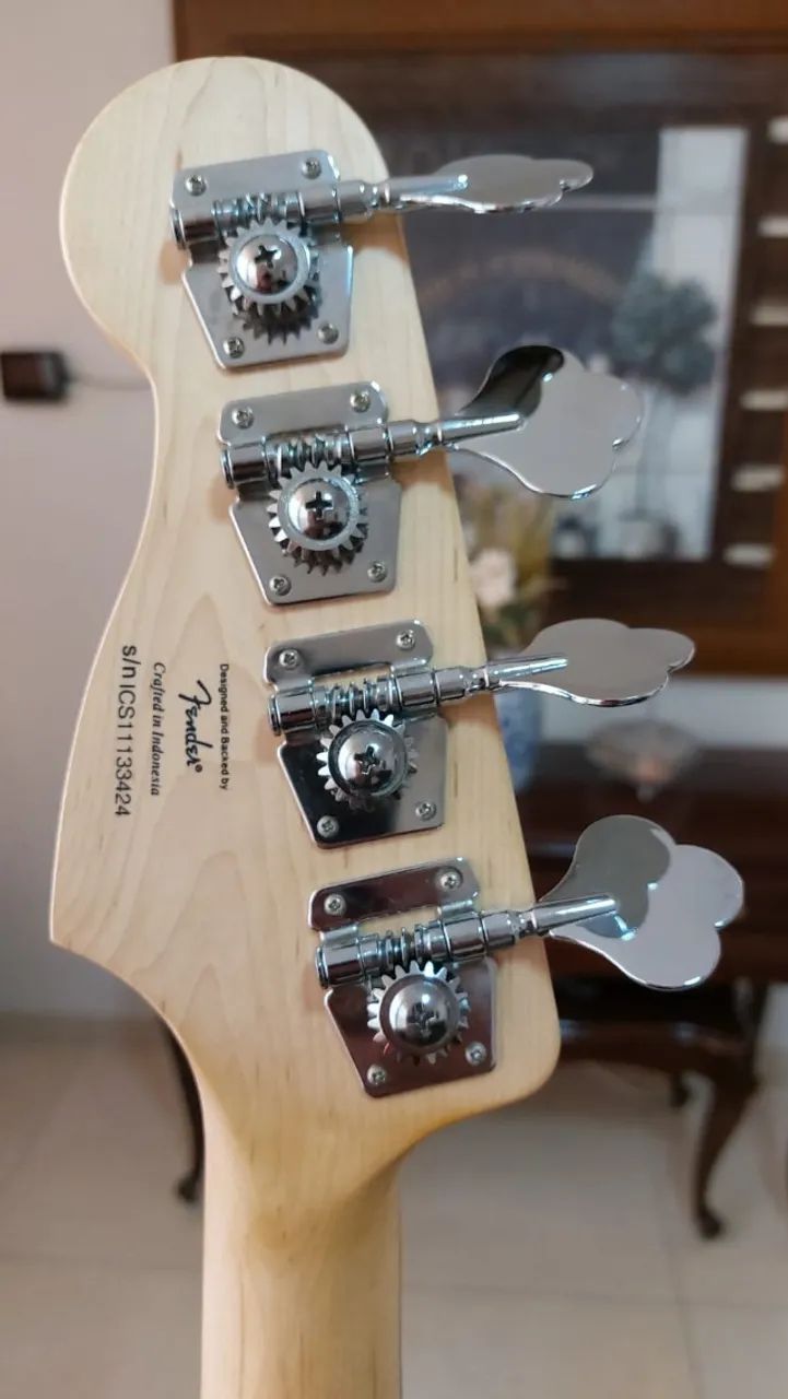 Squier Precision Bass - Foto 5