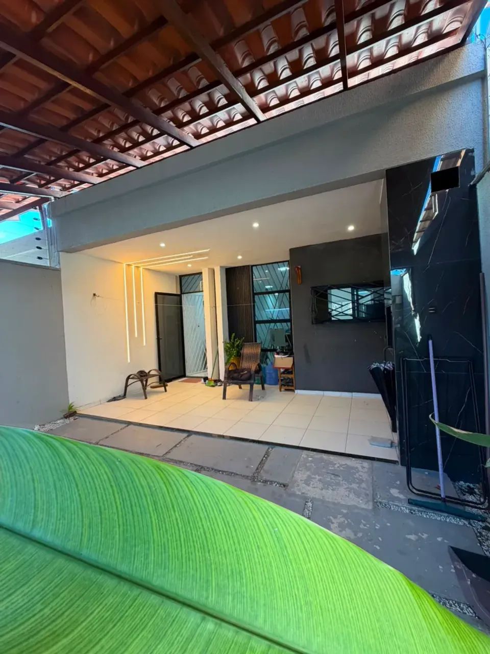 REPASSE DE CASA AO LADO DO CENTER BOX - OPORTUNIDADE