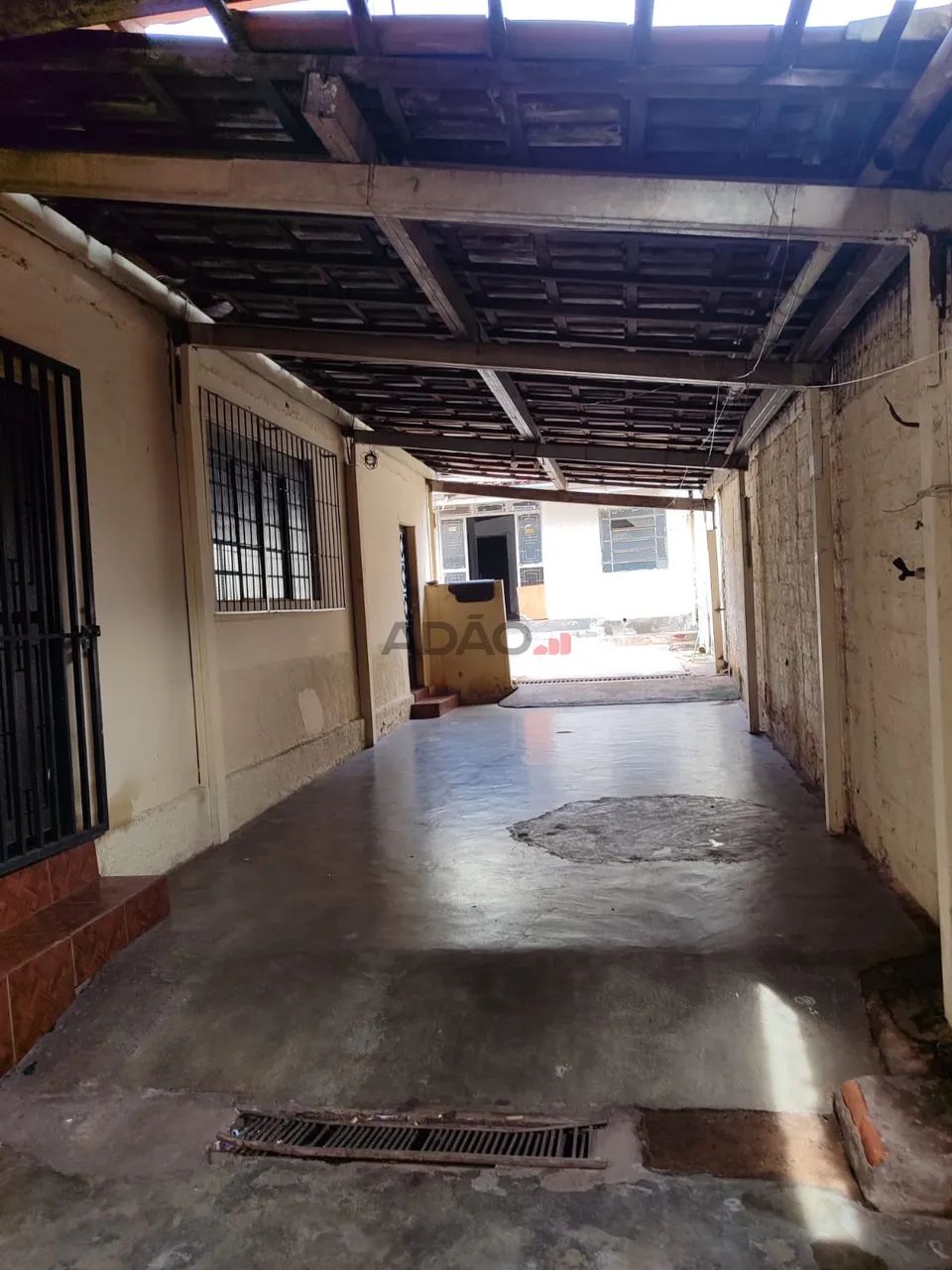 Imóvel ideal para construir kitnet-Hotel Casa de Rua com 3 Quarto(s) e 3 banheiro(s) à Ven - Foto 4