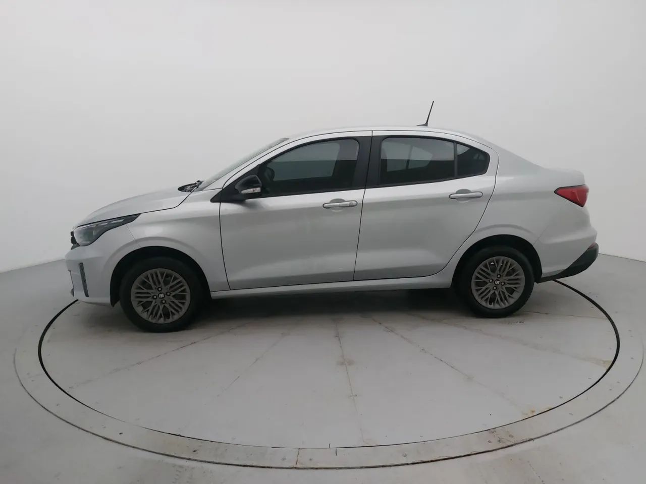 Fiat Cronos Precision 1.3 16V Flex Aut. 2026 - Foto 2