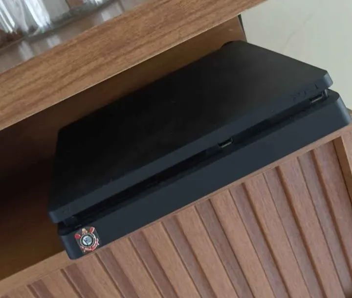 PlayStation 4 Slim