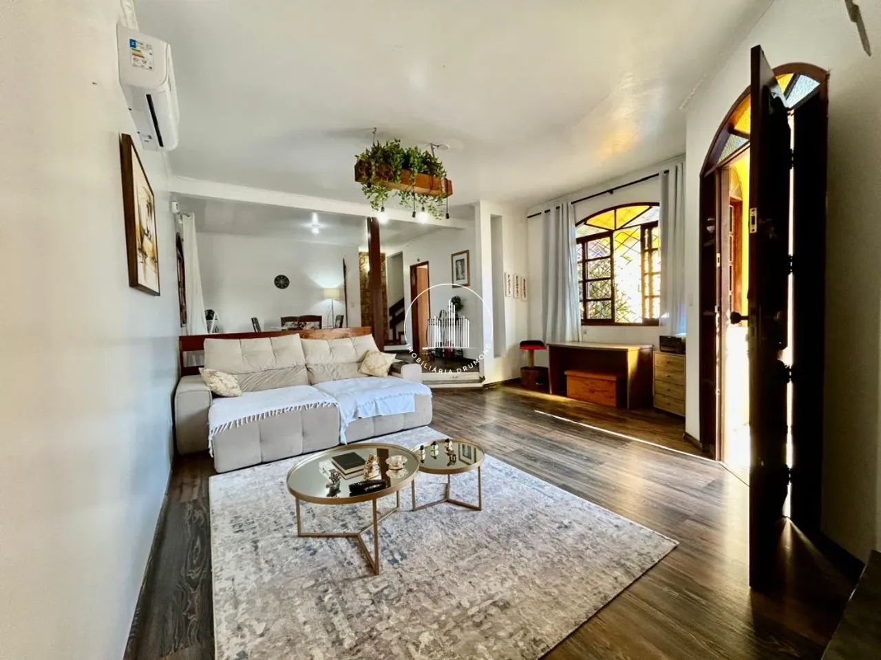 Casa com 4 Quartos com 1 Suíte e 232m² - Jardim Atlântico - Foto 3