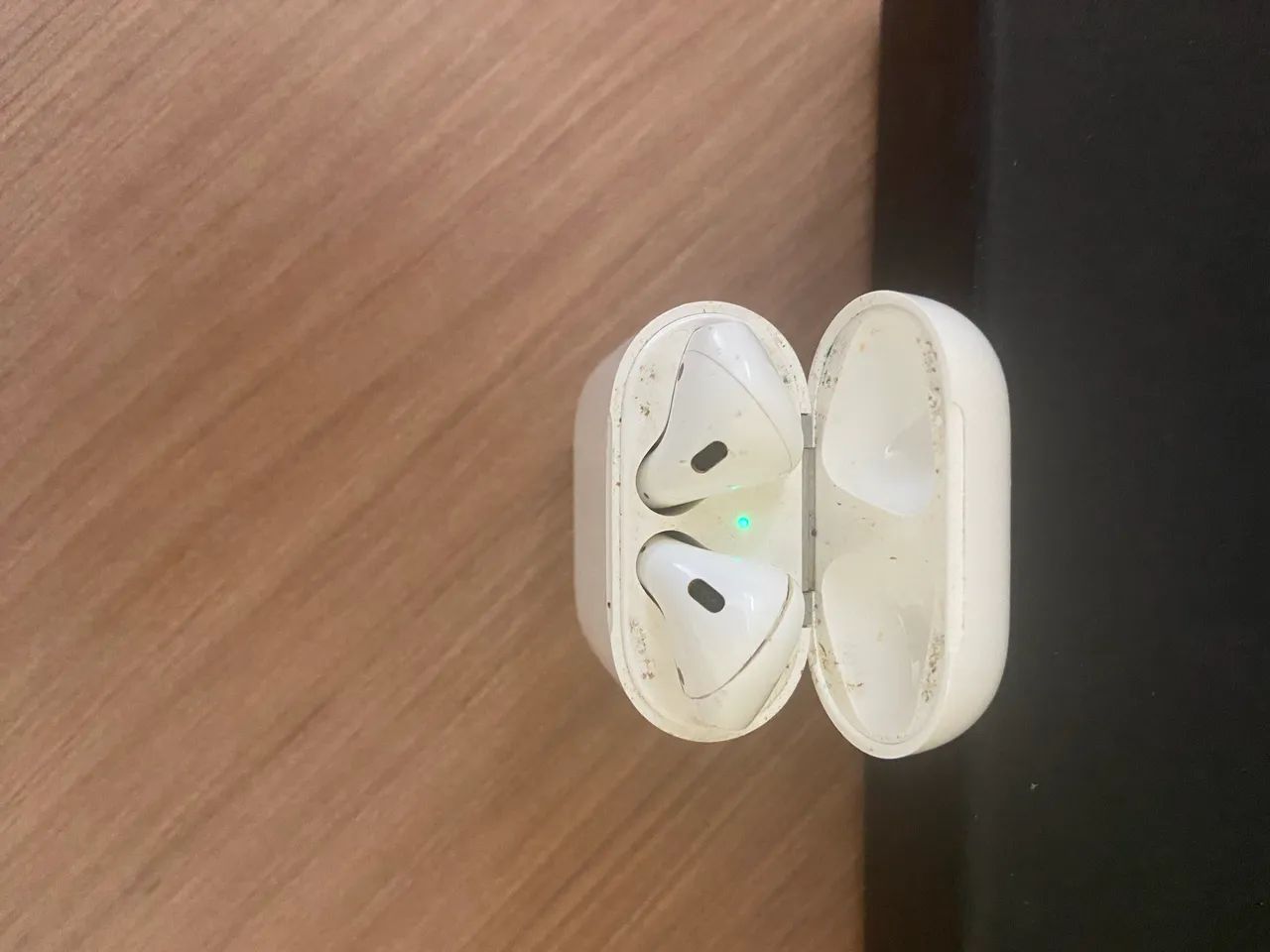 Fone  De Ouvido AirPods Bluetooth Cor Branco Apple  - Foto 2