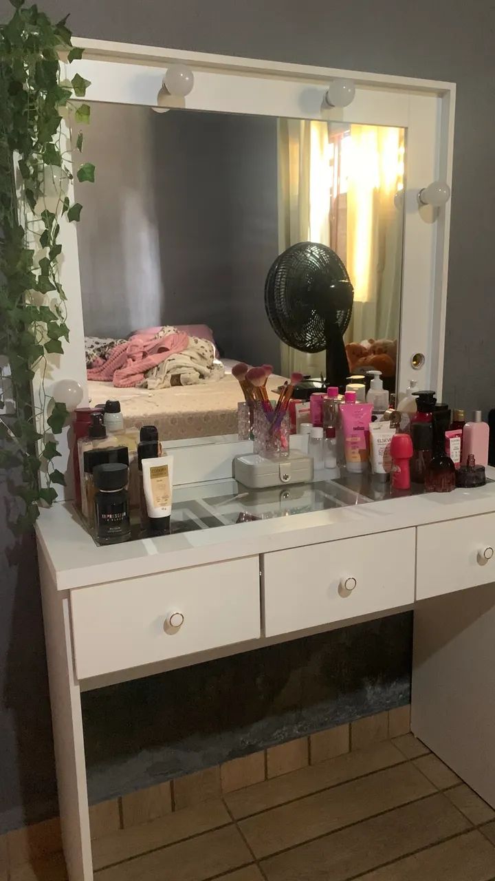 Vendo penteadeira camarim 