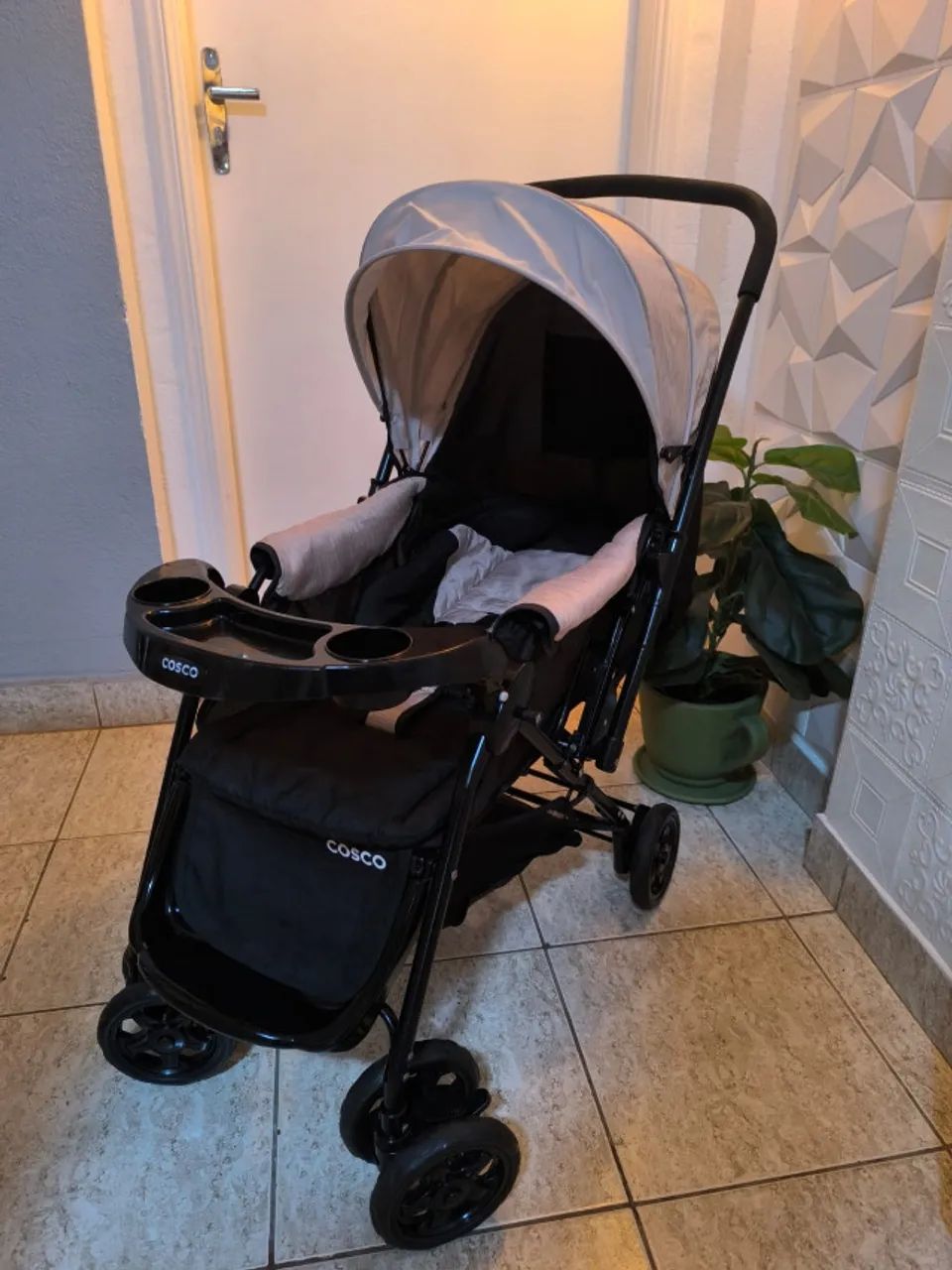  Carrinho de bebê Cosco Reverse - Foto 2