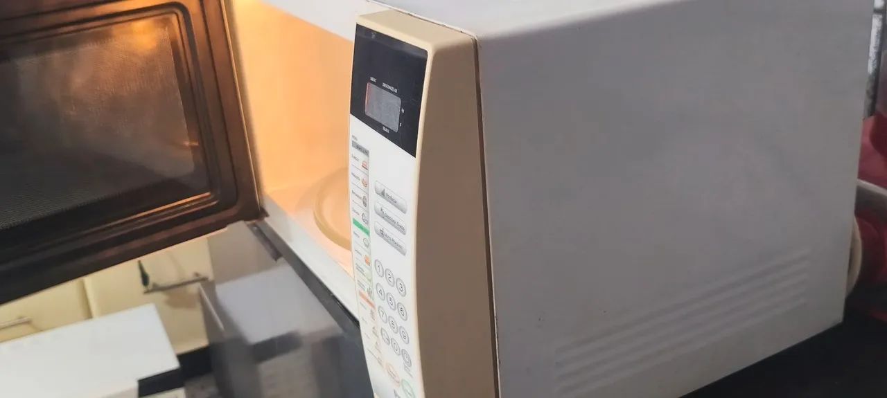 Microondas Panasonic 30 litros  - Foto 5