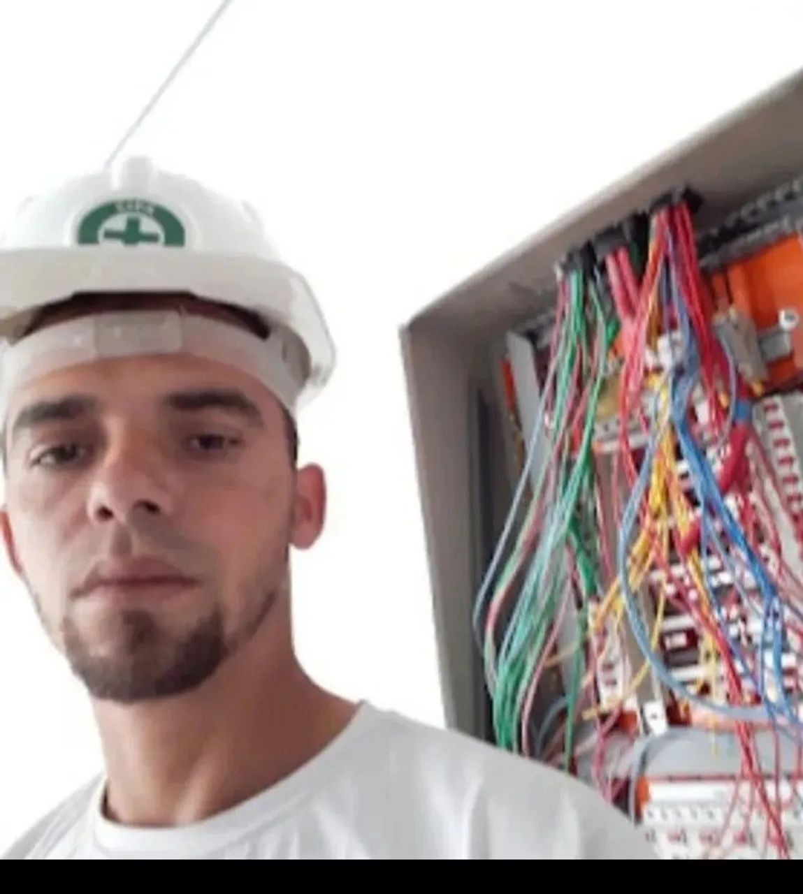 Eletricista industrial 