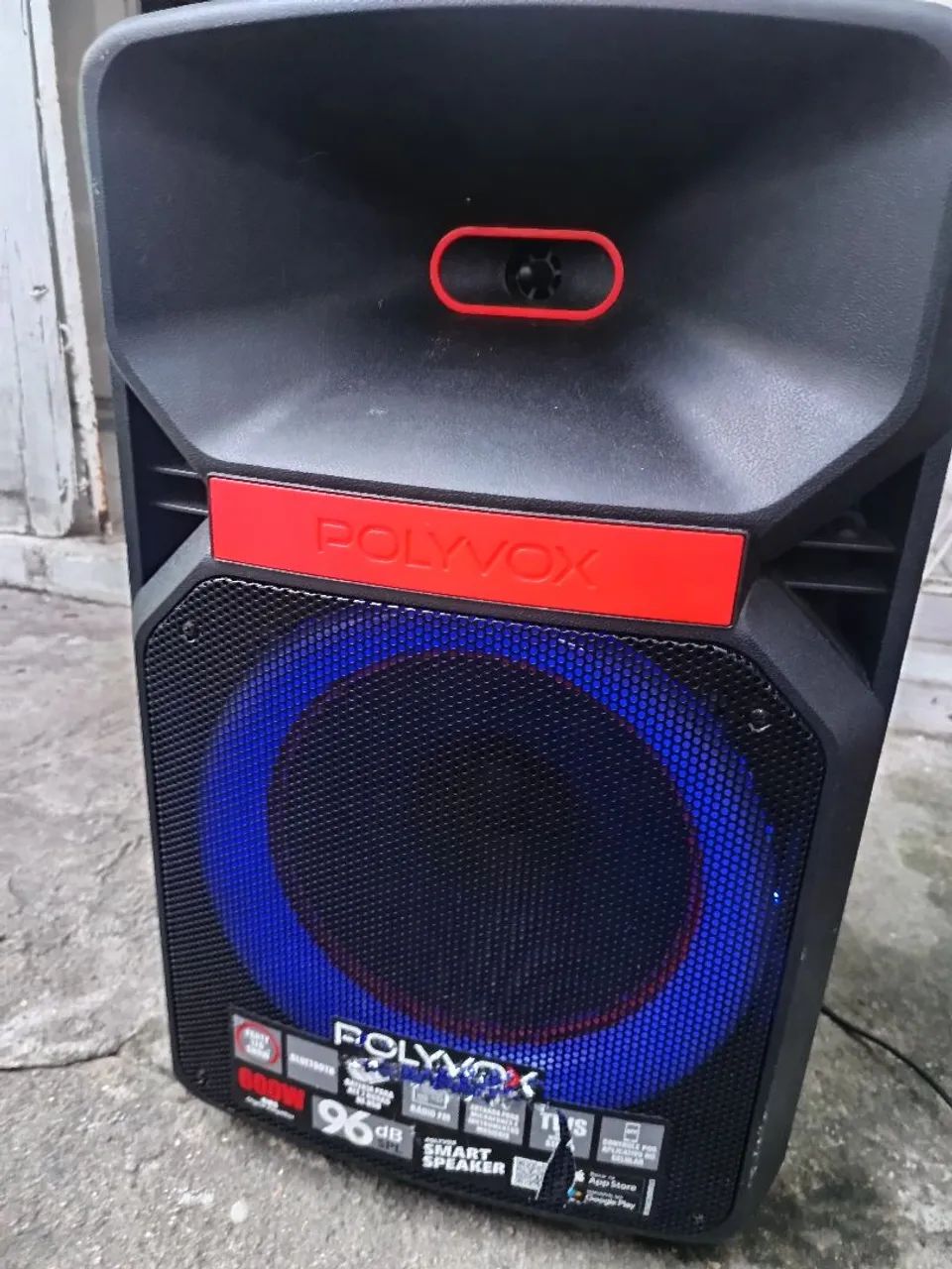 Caixa de som polyvox 600w .