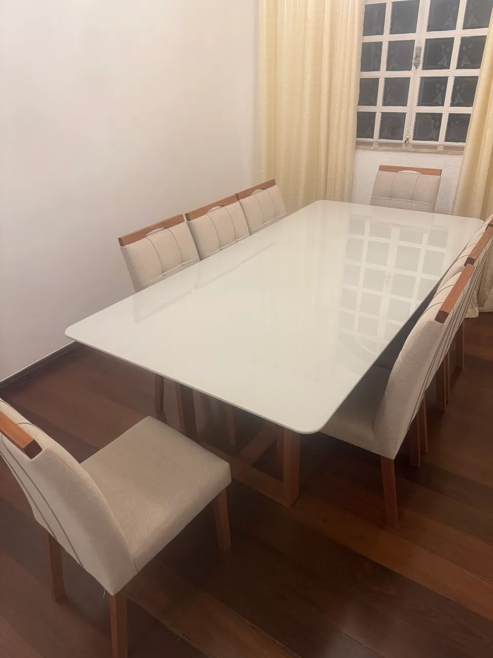 Linda mesa de 8 lugares: - Foto 2