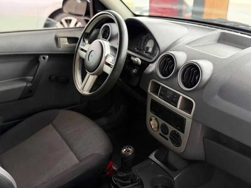 Volkswagen Gol City 1.6 MI 8V 4P (álcool), foto 7 de 17