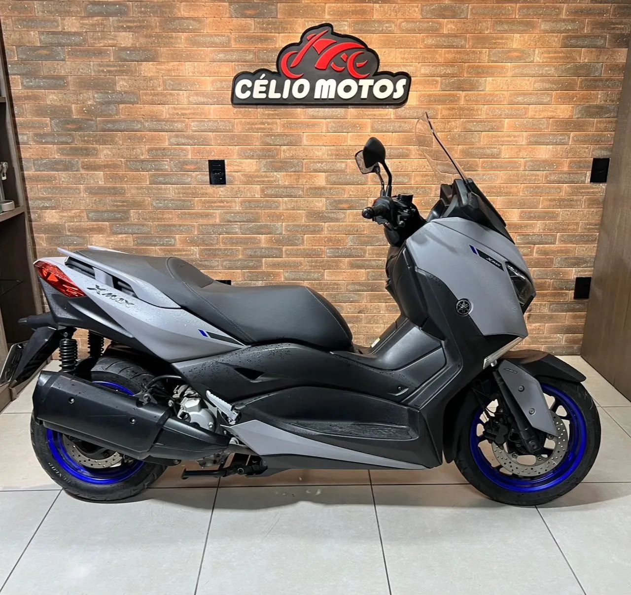 XMAX CINZA 2022/2022